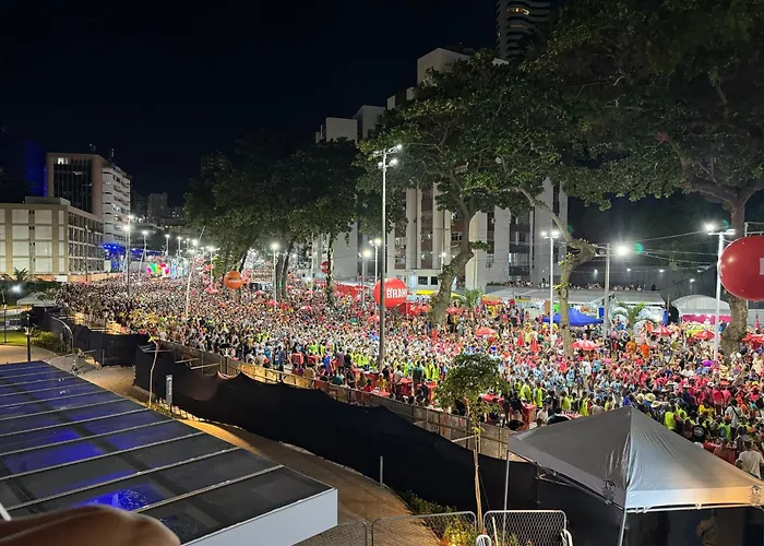 Salvador Acesso A Praia E Carnaval Beach Class